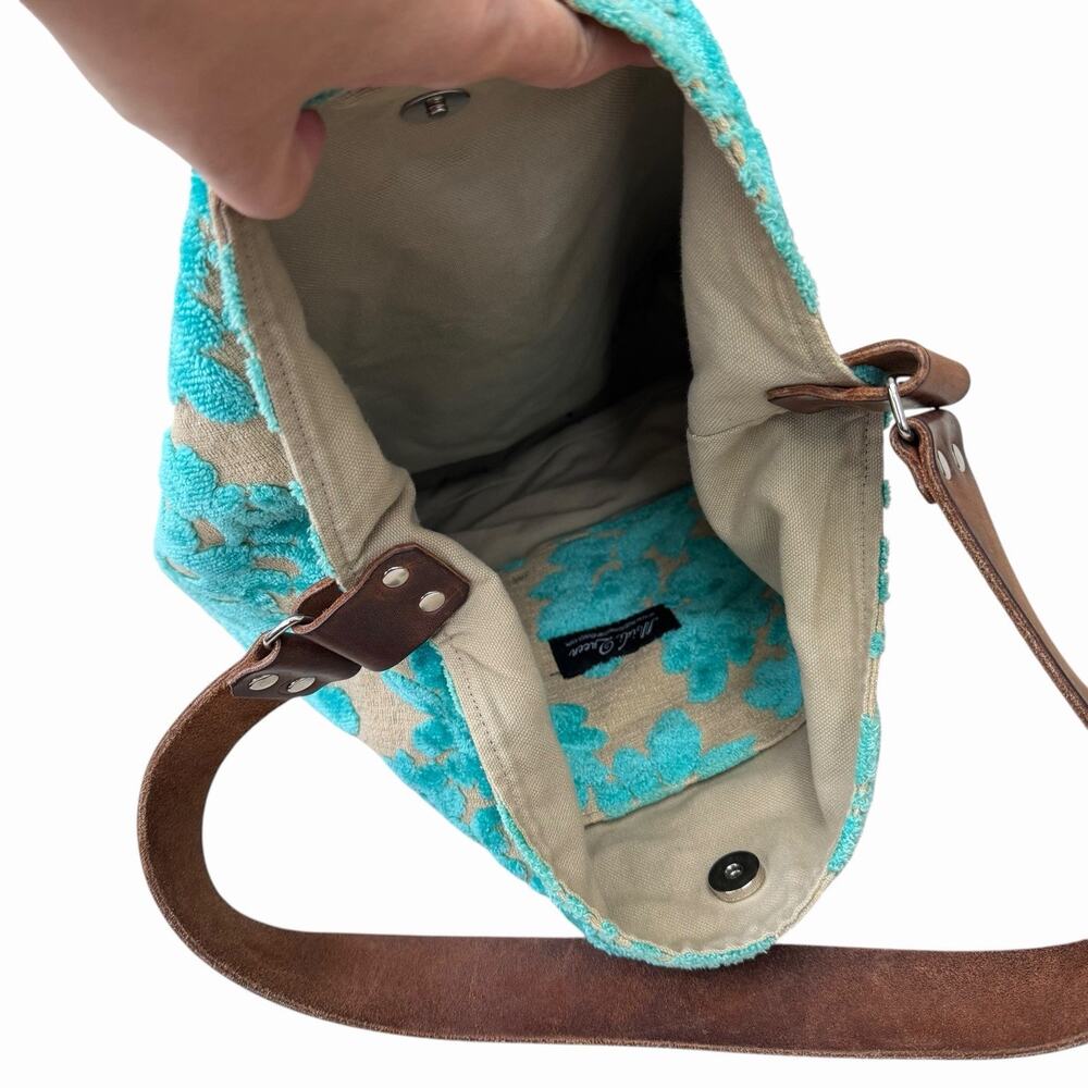 Midi Queen Tapestry Shoulder Bag w/ Leather Handle - Picture 7 of 7